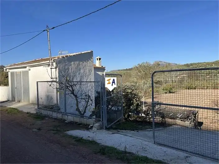 Finca rústica en venta en Castillo de Locubín