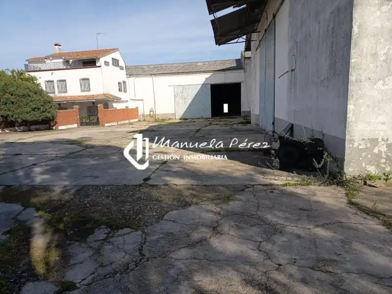 Parking de Nave industrial en venta en Navalmoral de la Mata
