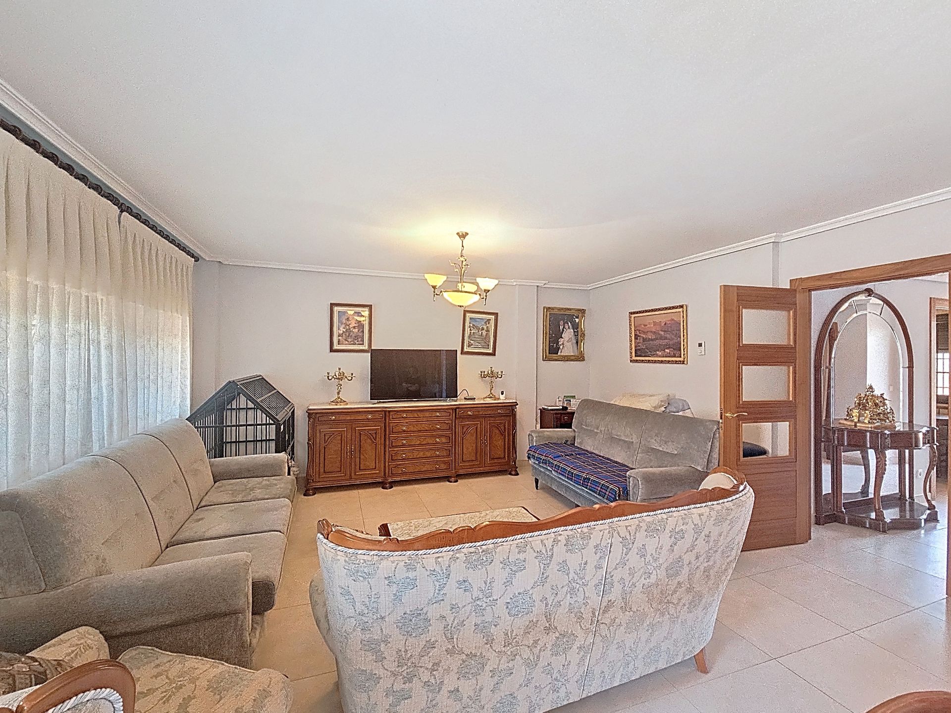Sala d'estar de Casa o xalet en venda en Aranjuez amb Aire condicionat, Calefacció i Terrassa