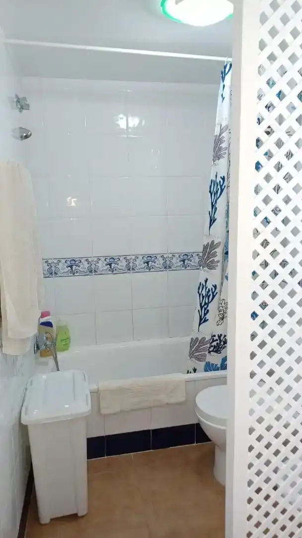 Bany de Apartament de lloguer en Atlanterra