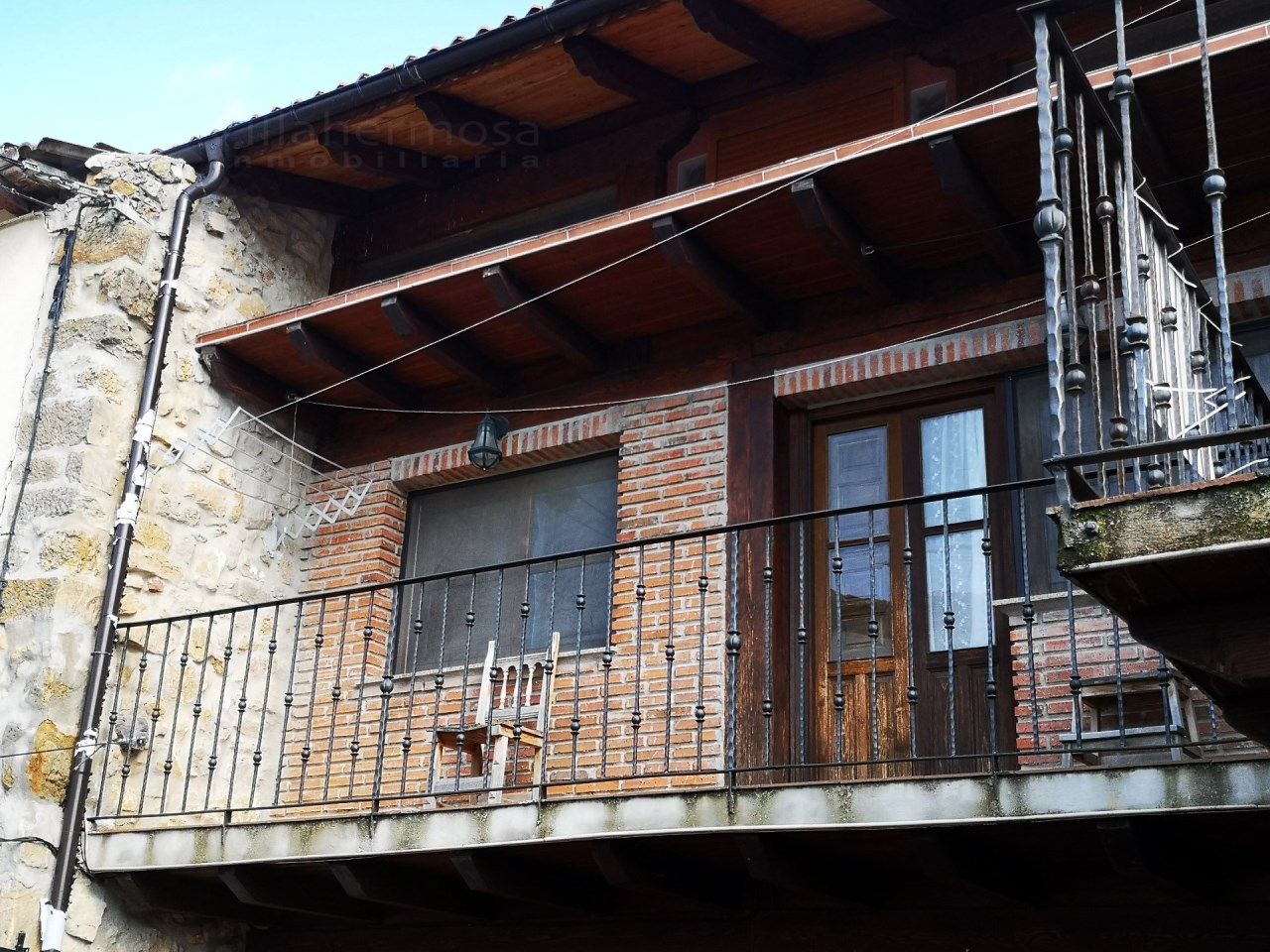 Exterior view of Country house for sale in Merindad de Montija  with Heating, Terrace and Furnished