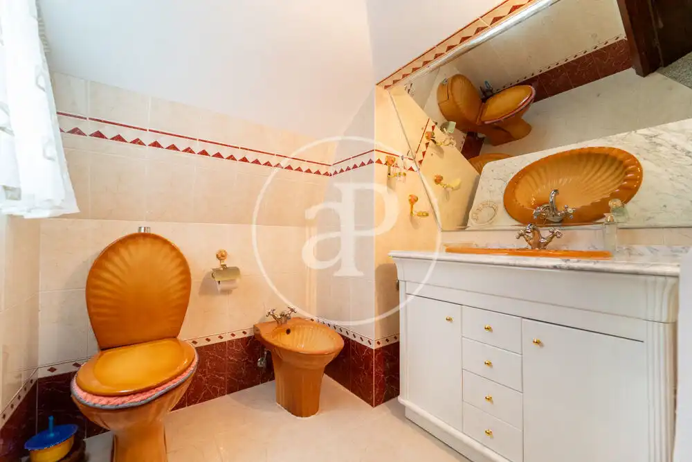 Bathroom of Houses for sale in San Vicente del Raspeig / Sant Vicent del Raspeig  with Air Conditioner, Heating and Private garden