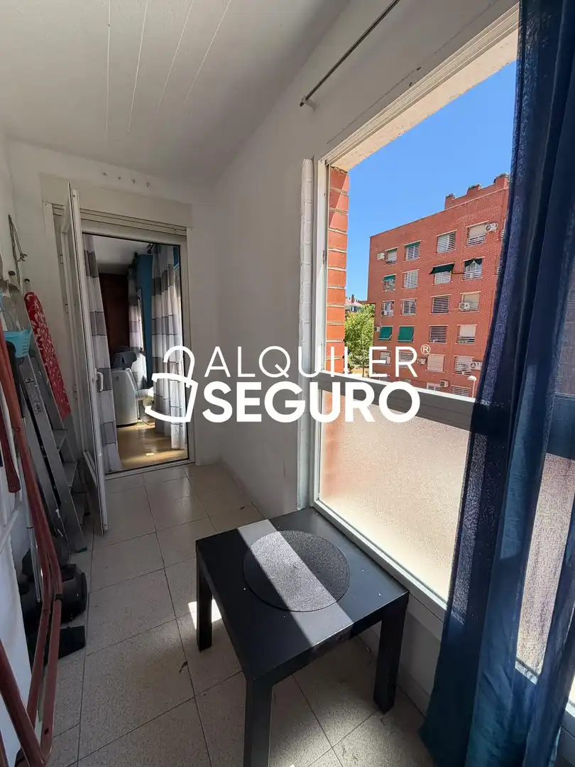 Terrassa de Pis de lloguer en Madrid amb Calefacció, Terrassa i Moblat