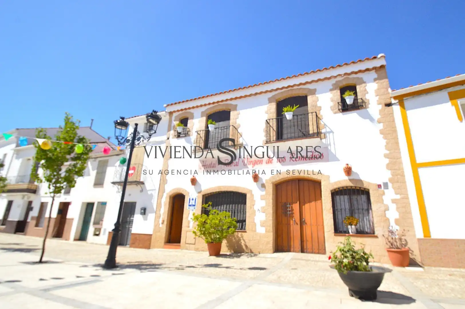 Exterior view of Houses for sale in Arroyomolinos de León  with Air Conditioner, Terrace and Furnished
