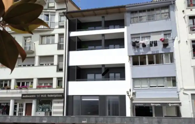 Local comercial en venda a San Bartolome Kalea 12