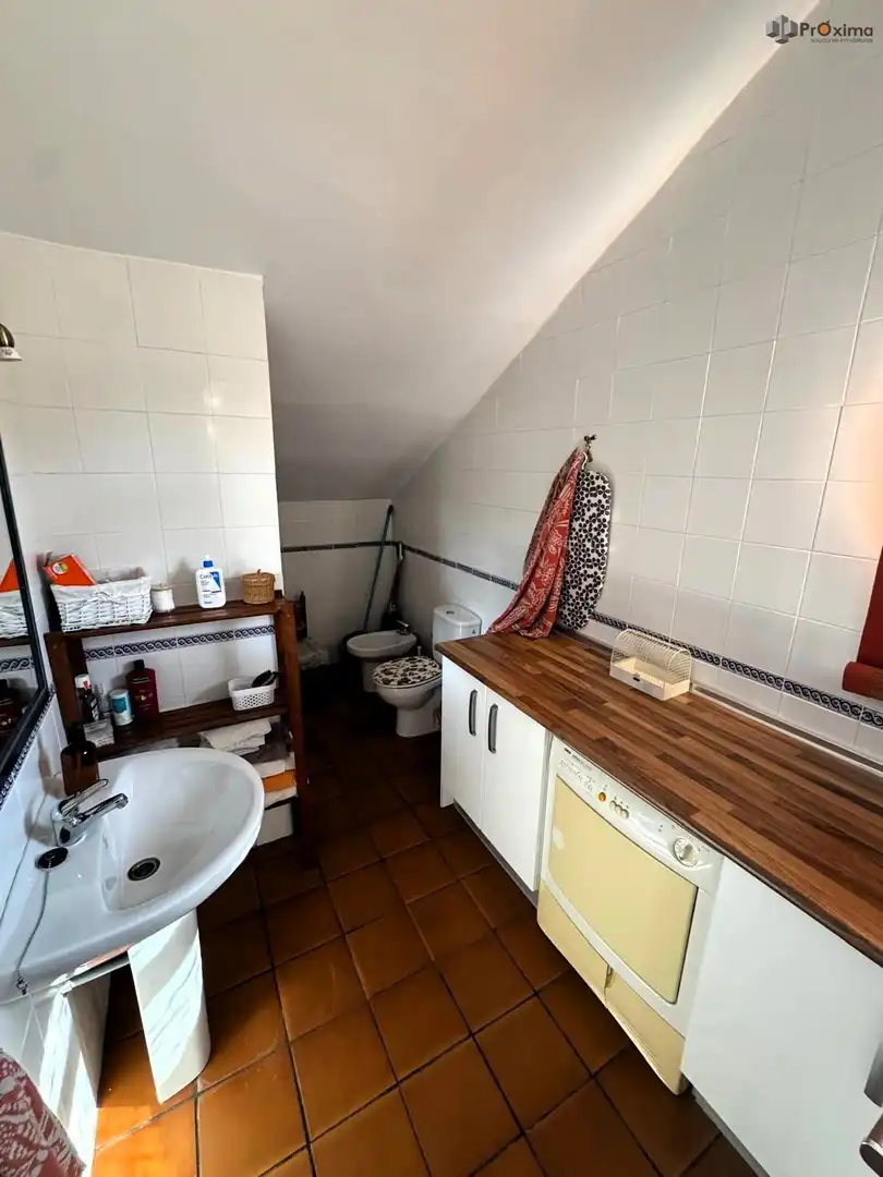 Bathroom of Houses for sale in Écija  with Air Conditioner, Terrace and Storage room