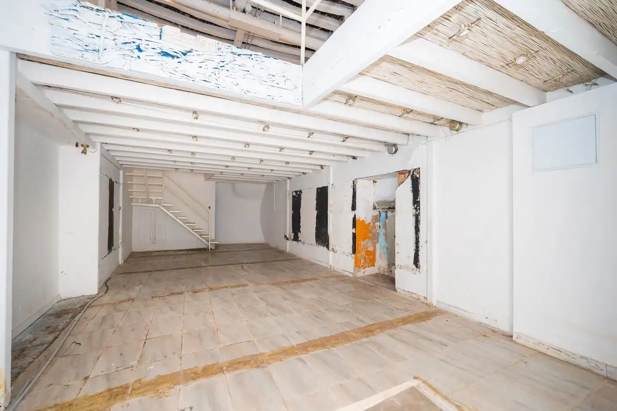 Local comercial en venta en Carrer Enmig, imagen 3