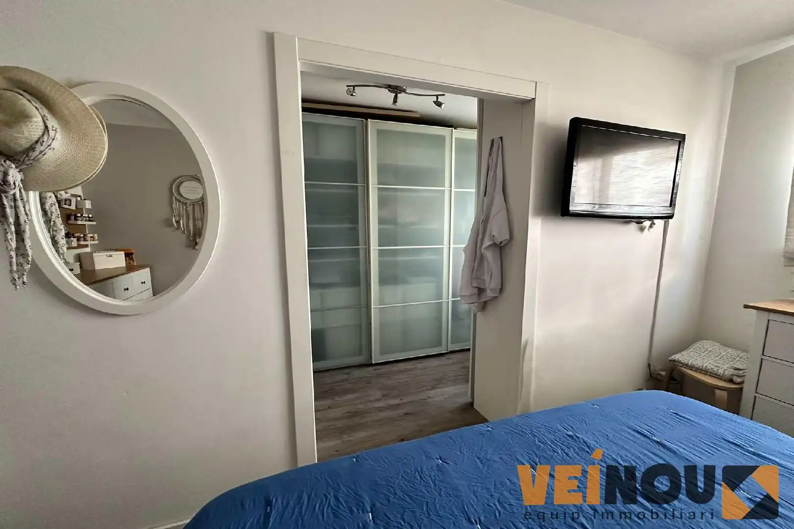 Bedroom of Flat for sale in Barcelona  with Air Conditioner, Parquet flooring and Balcony