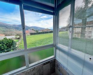 Vista exterior de Casa o xalet de lloguer en Corvera de Toranzo amb Calefacció, Terrassa i Traster