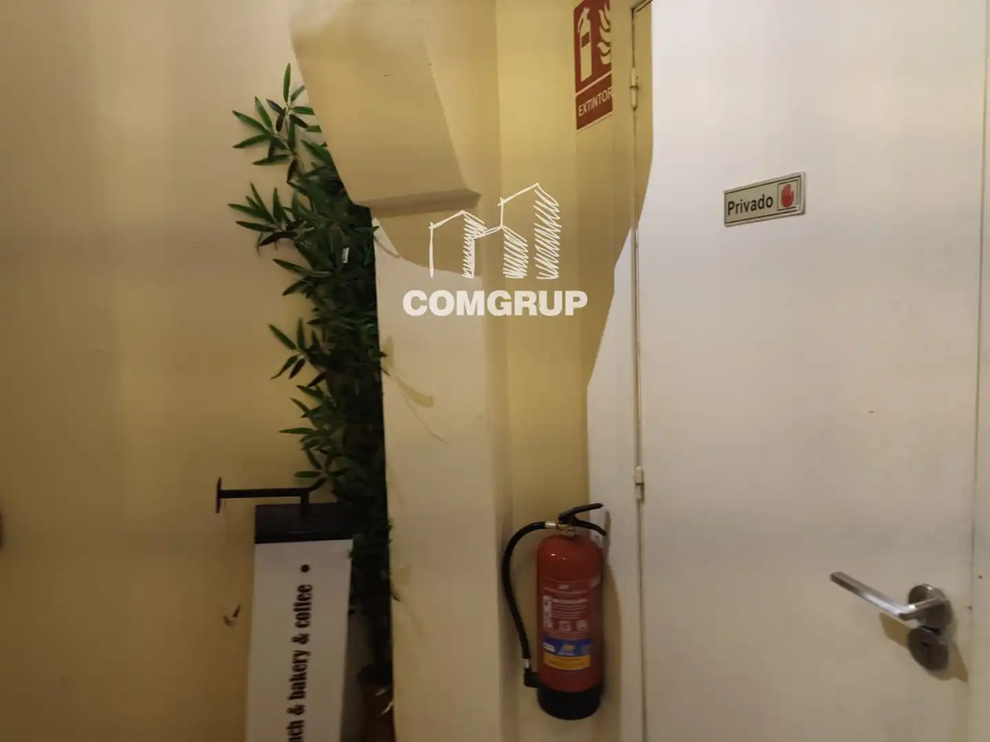Business premises for transfer in Gran via, imagen 25