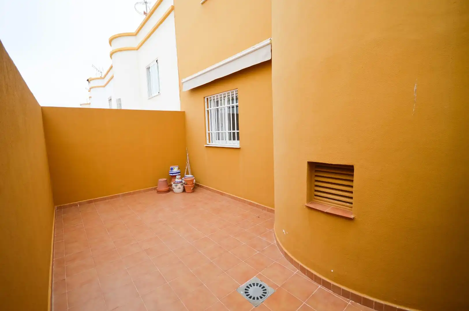 Casa con jardín en venta en Calle Calle Aneto 14, imagen 11