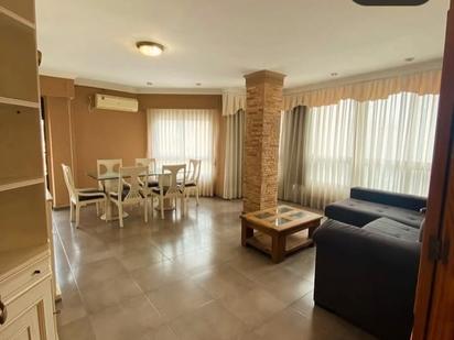 Living room of Flat for sale in Oliva  with Storage room, Furnished and Oven