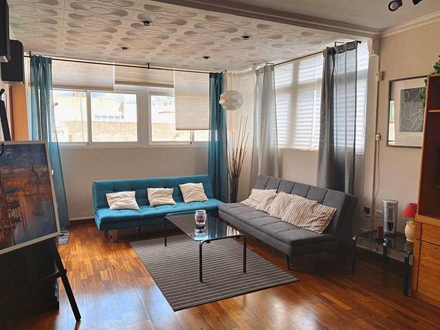 Ático en Alquiler en Calle San Vicente Ferrer en Toscal