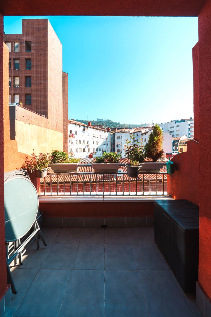 Terrassa de Pis en venda en Bilbao  amb Moblat i Balcó