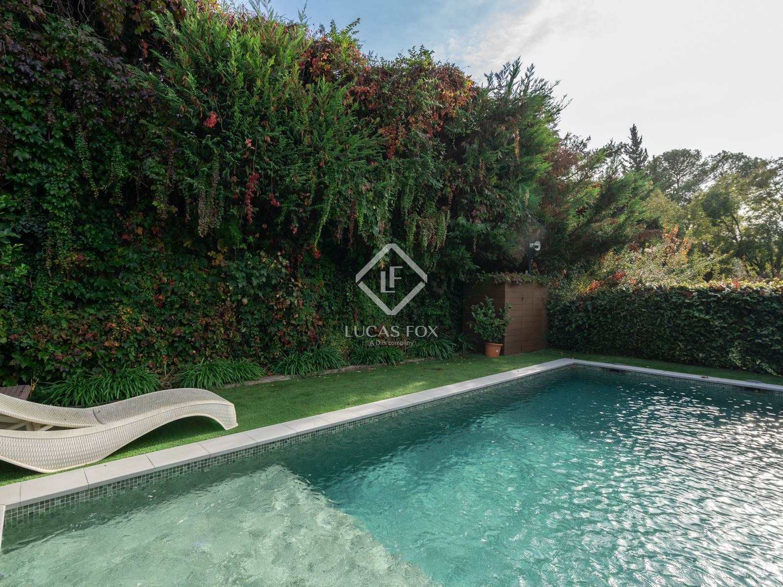 Piscina de Casa o xalet en venda en Sant Cugat del Vallès amb Aire condicionat, Calefacció i Jardí privat