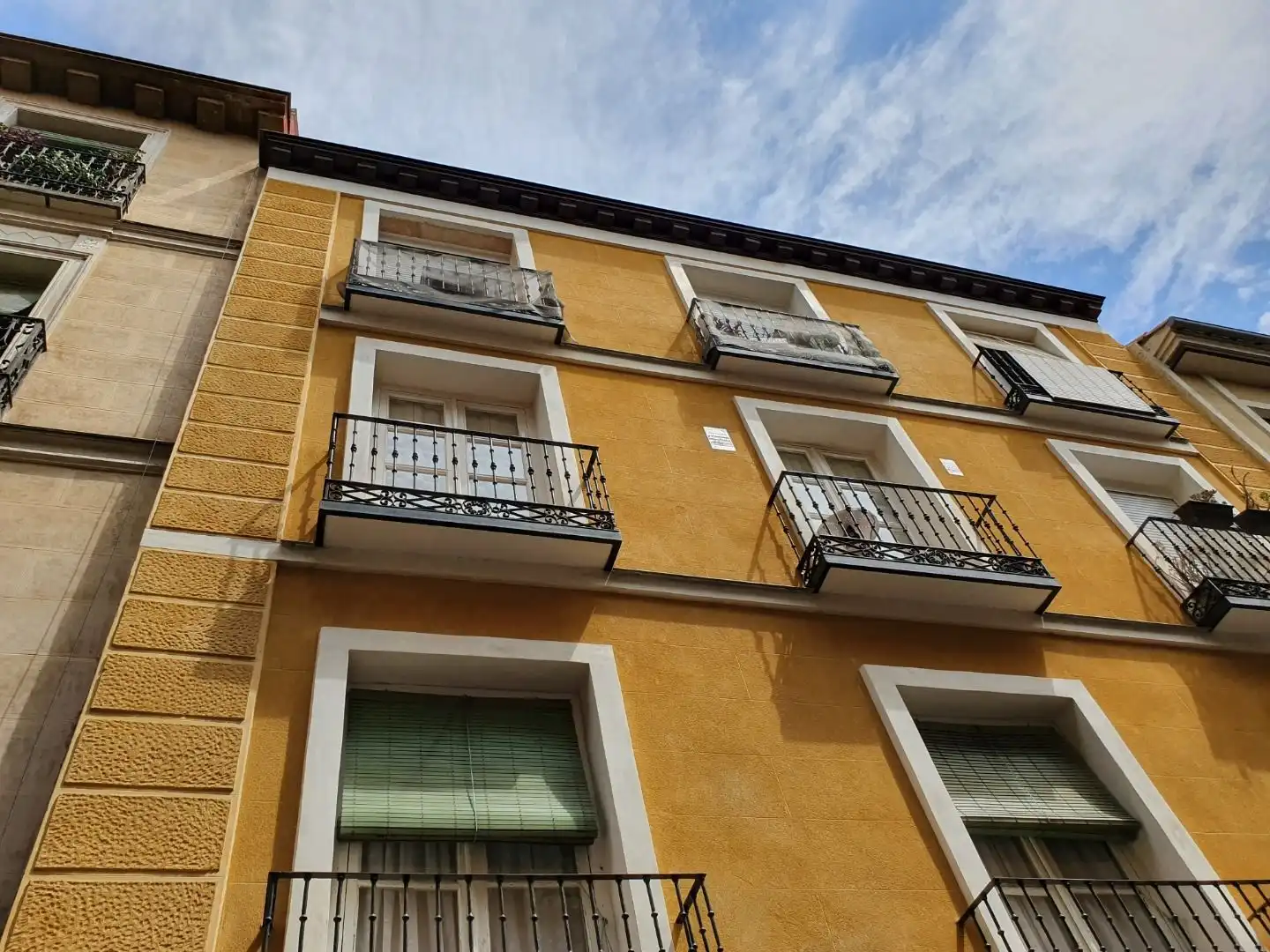 Vista exterior de Ático de alquiler en Madrid con Aire acondicionado, Calefacción y Terraza