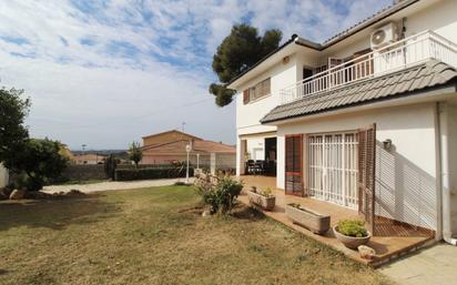 Vista exterior de Casa o xalet en venda en El Vendrell amb Terrassa i Balcó