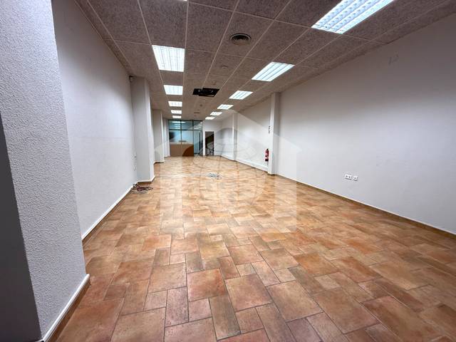 Local comercial en Alquiler en N/A en Carranque - Haza Cuevas