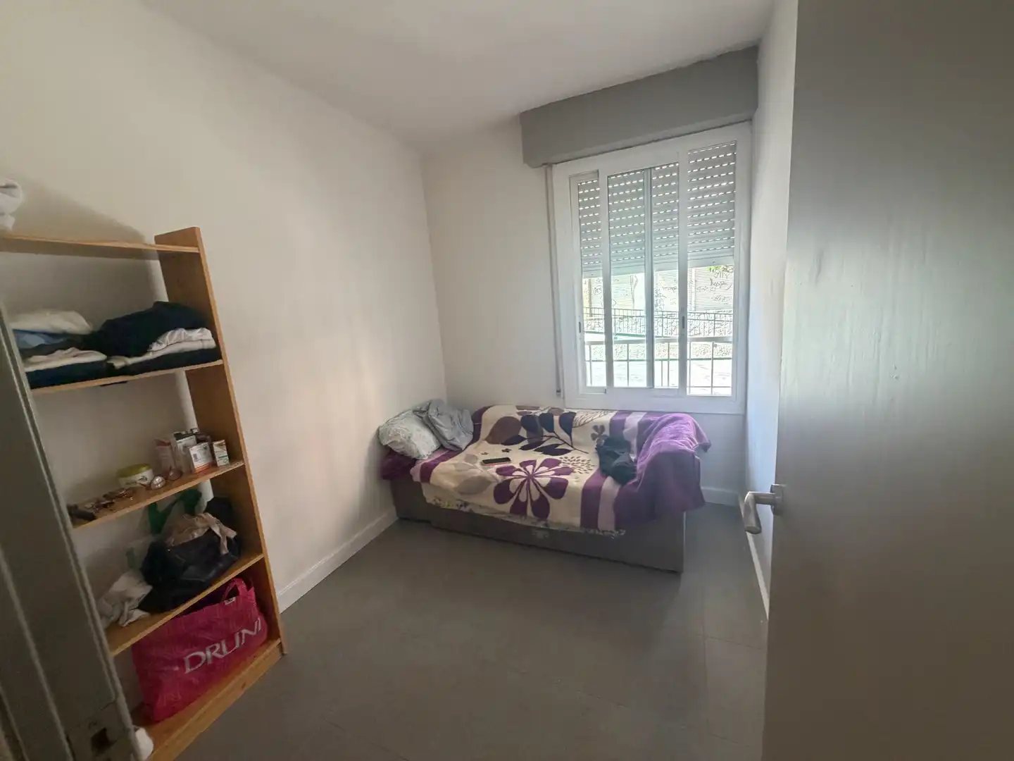 Bedroom of Flat for sale in Badalona