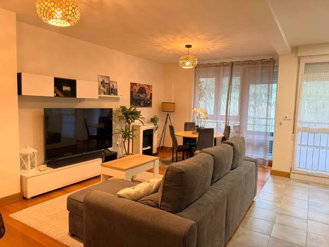 Piso en Venta en Barrio Santa Barbara, 245 en Reocín