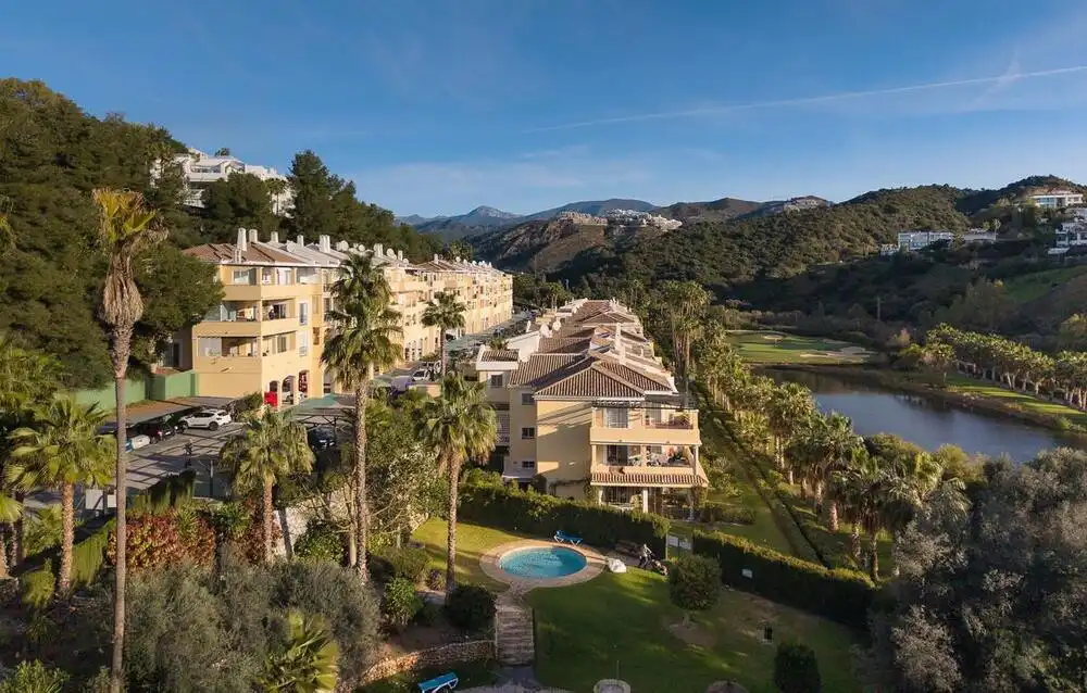 Apartamento con piscina en venta en Benahavís pueblo, imagen 21