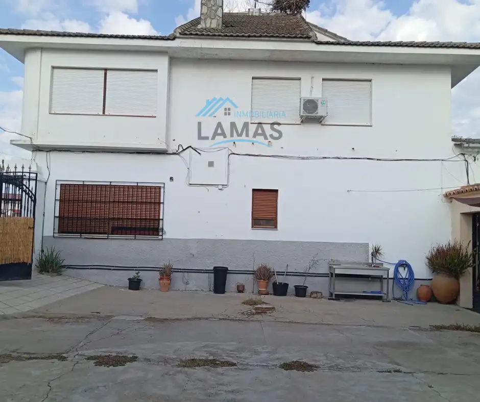 Vista exterior de Edificio en venta en Bohonal de Ibor