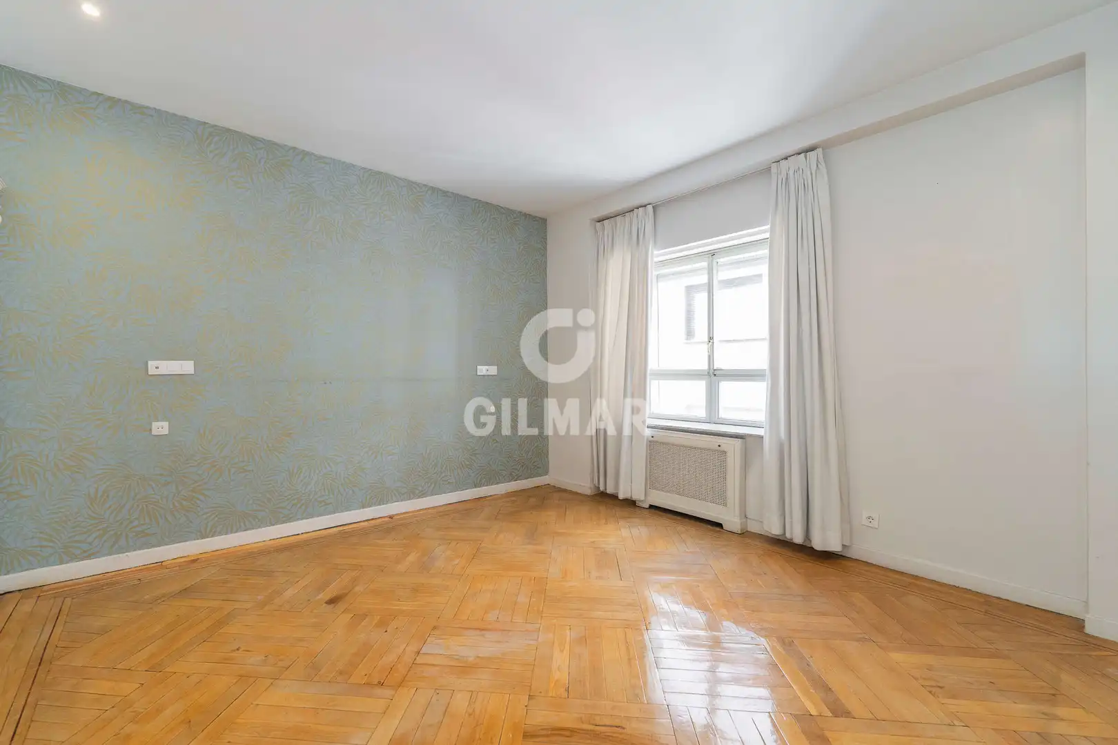 Bedroom of Flat for sale in Madrid  with Heating and Storage room