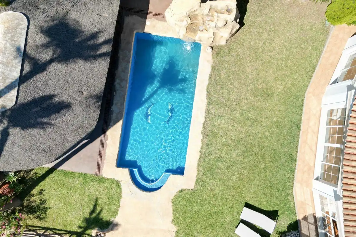 Piscina de Casa o xalet en venda en Mijas amb Aire condicionat, Calefacció i Jardí privat