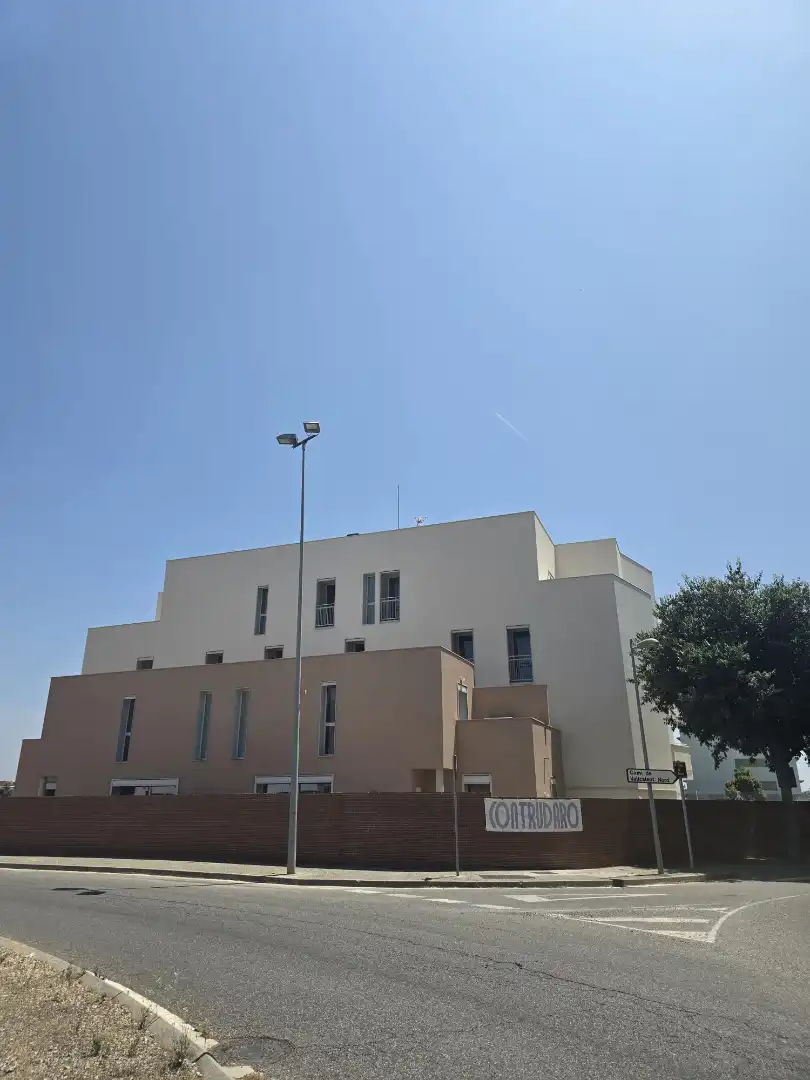 Exterior view of Flat for share in Lleida  with Air Conditioner, Heating and Terrace