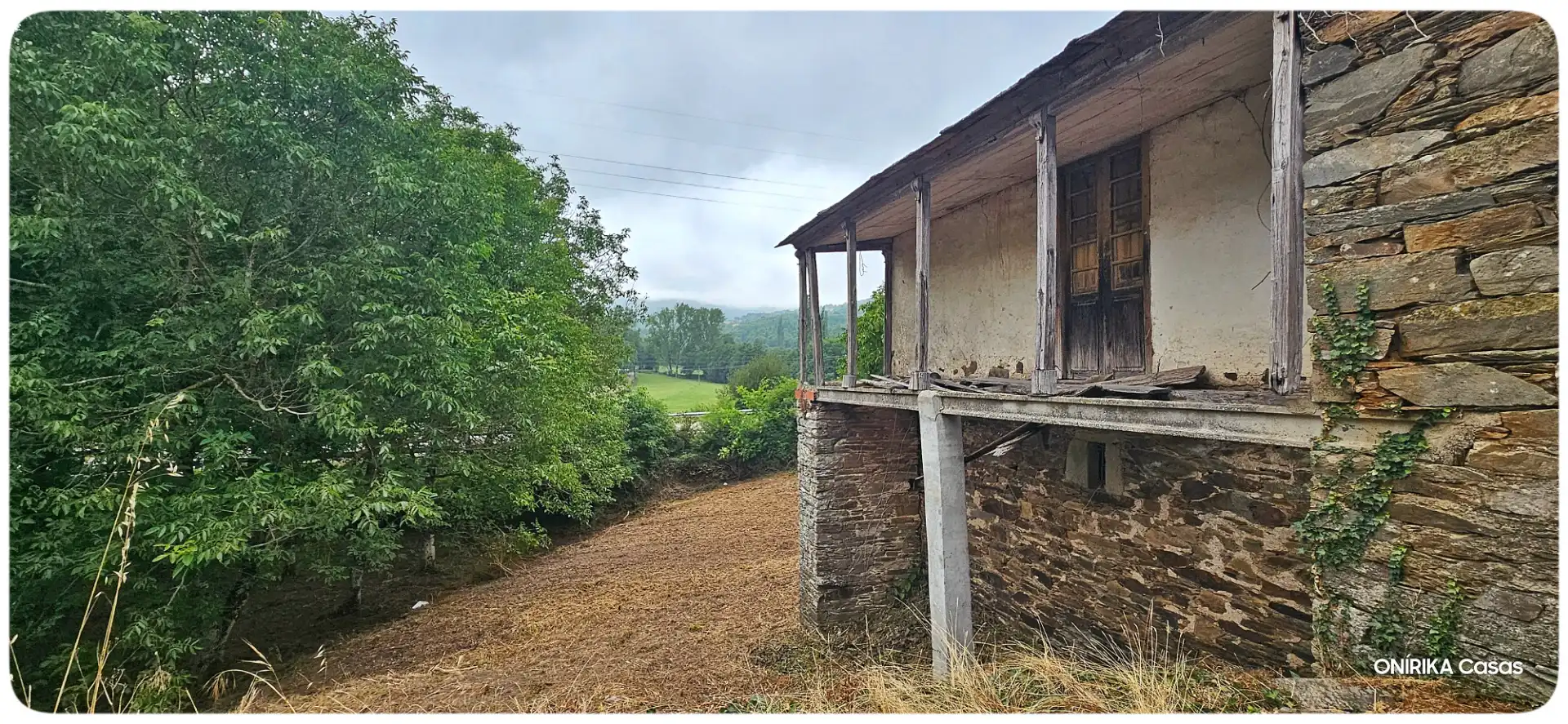 Vista exterior de Casa o chalet en venta en Triacastela con Jardín privado, Trastero y Balcón