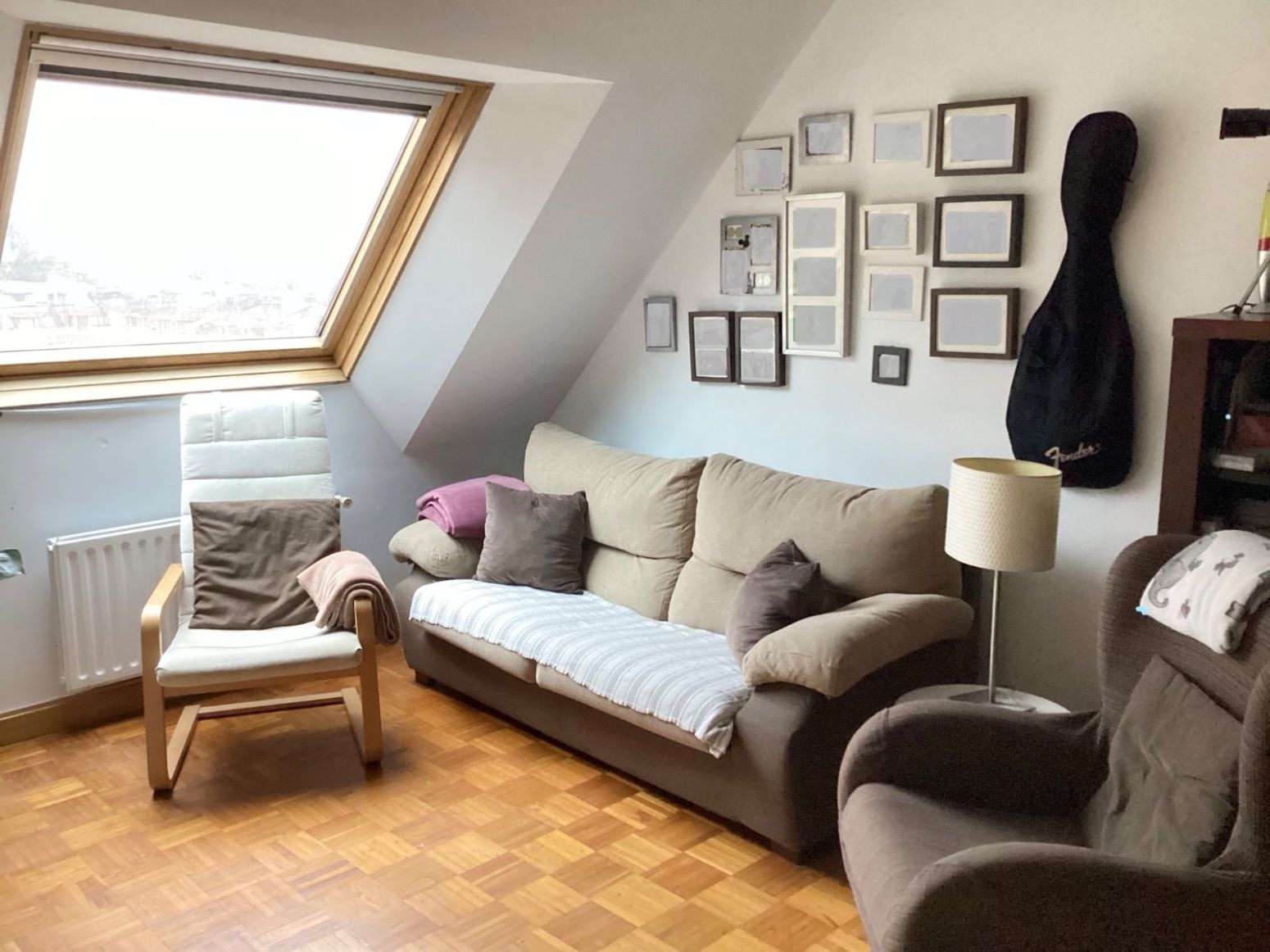 Sala de estar de Piso de alquiler en Oviedo  con Calefacción y Amueblado