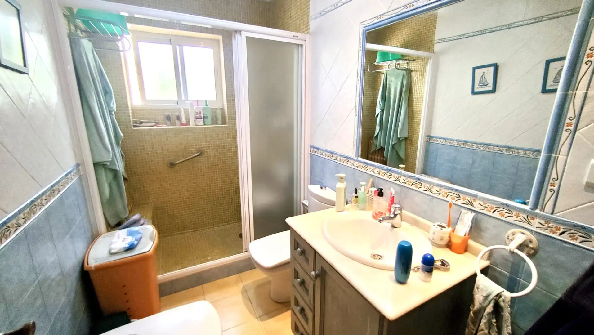 Bany de Casa o xalet en venda en Santa Pola amb Jardí privat, Terrassa i Traster