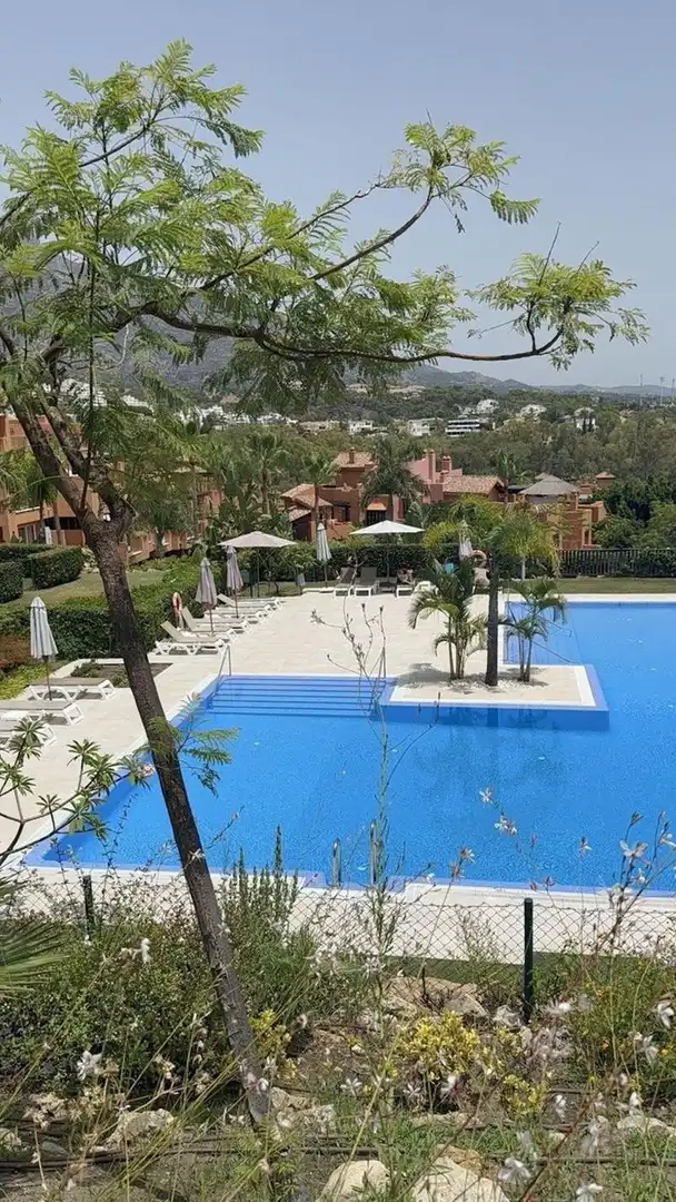 Ático con balcón en alquiler en Nueva Andalucía, imagen 24