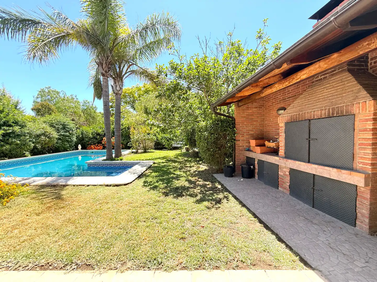 Detached house with pool for sale in Carrer de Josep Clarà, imagen 8
