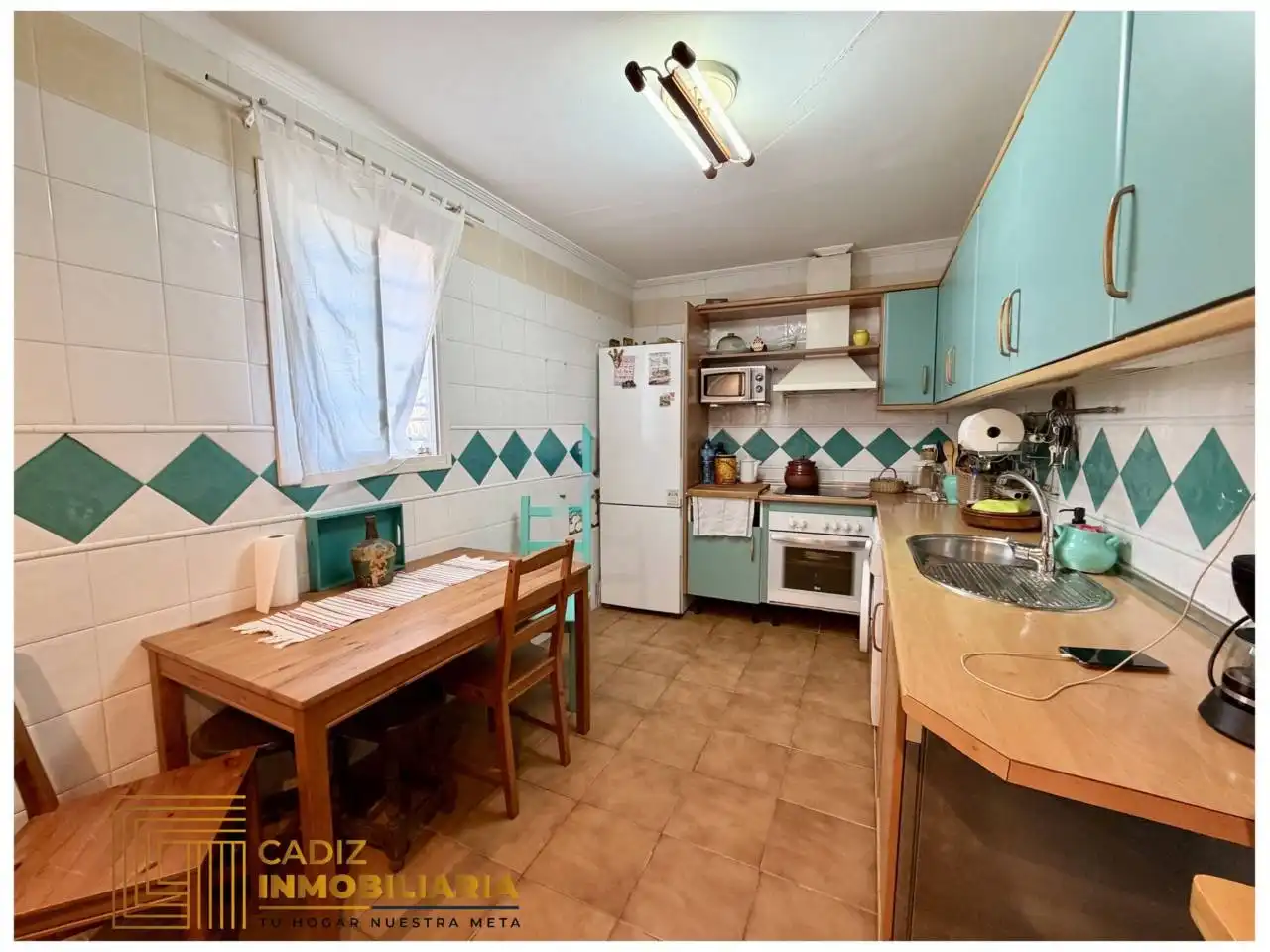 Cuina de Àtic en venda en Cádiz amb Aire condicionat i Terrassa