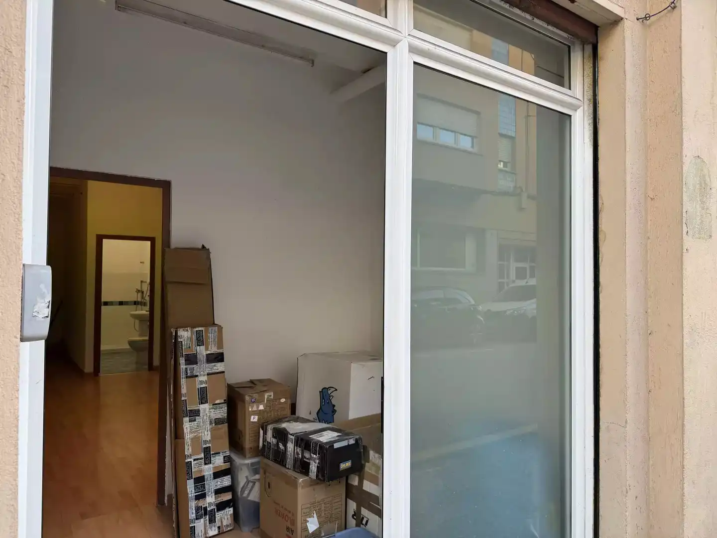 Business premises for sale in Eixample Sud – Migdia, imagen 8