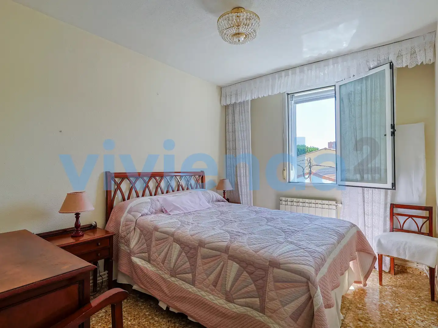 Schlafzimmer von Wohnung zum Verkauf in Madrid mit Klimaanlage, Heizung und Möbliert
