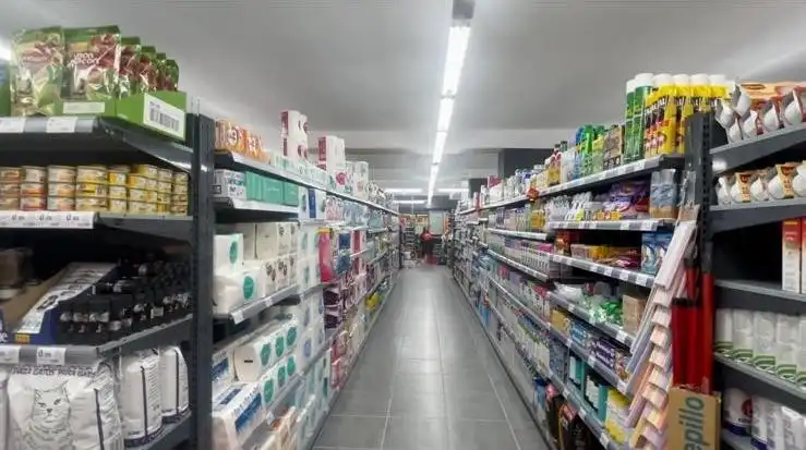 Local en traspaso en Girona con Aire acondicionado, Calefacción y Amueblado