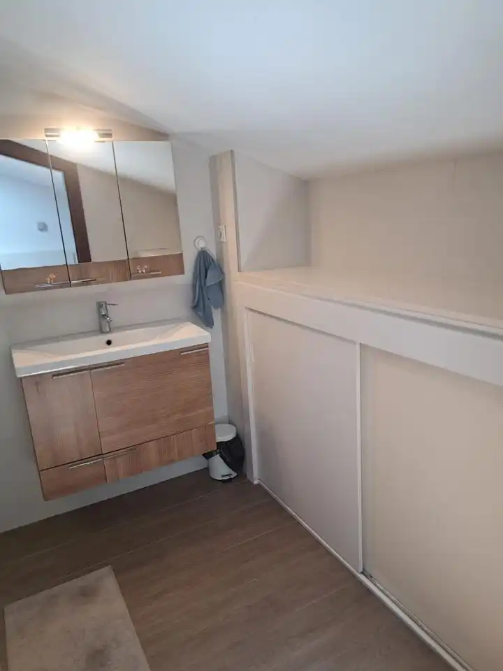 Bathroom of Attic for rent in Barcelona  with Air Conditioner, Parquet flooring and Terrace