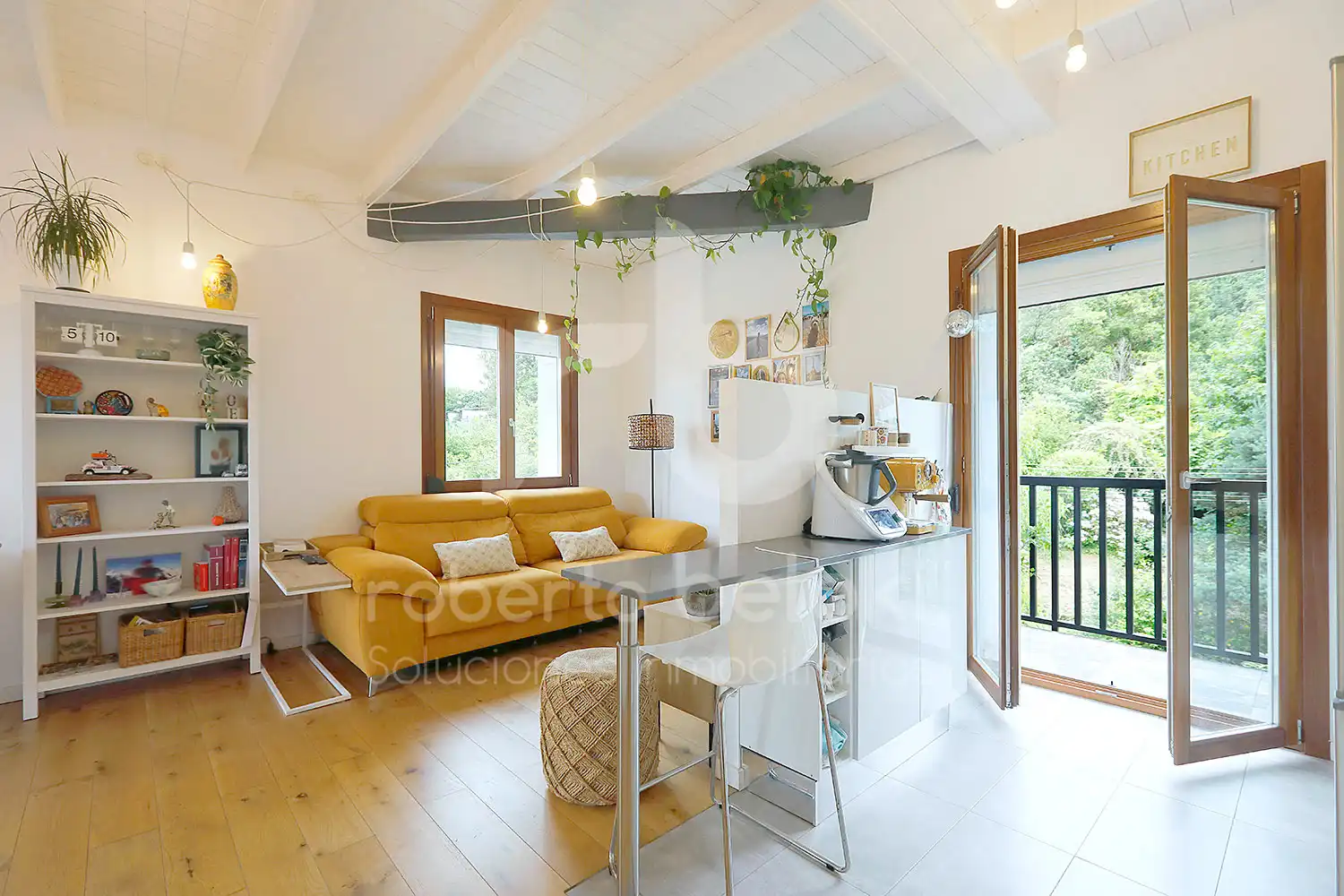 Living room of Flat for sale in Irun   with Heating, Terrace and Balcony