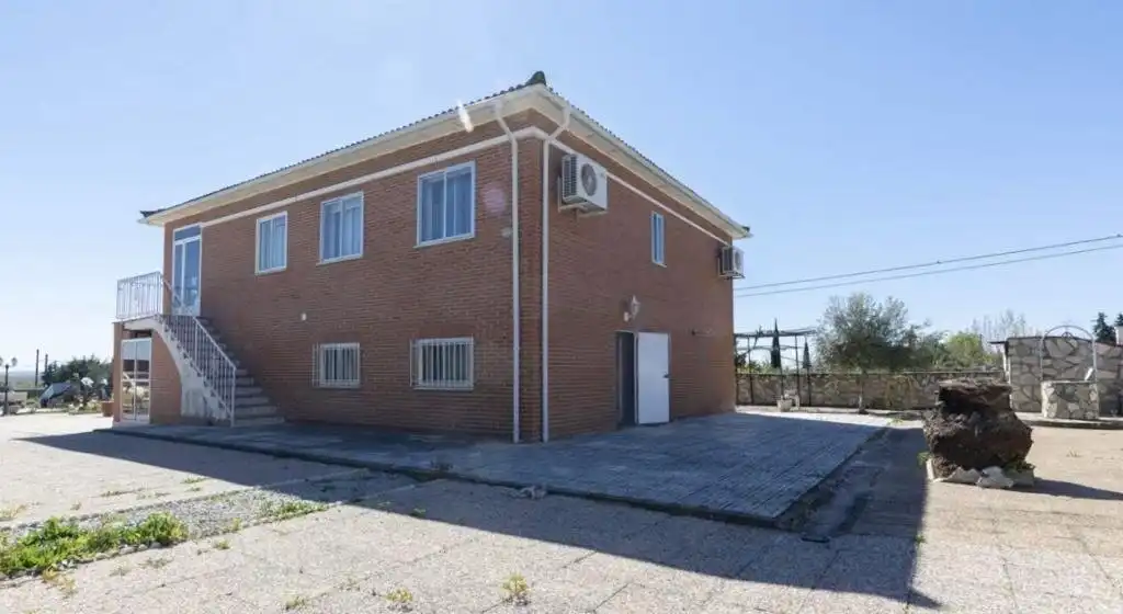 Casa amb piscina en venda a Valdesalor - Rincón de Ballesteros, imagen 5