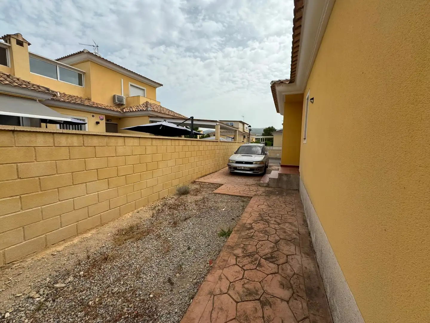 Exterior view of Houses for sale in Castalla  with Private garden, Terrace and Furnished