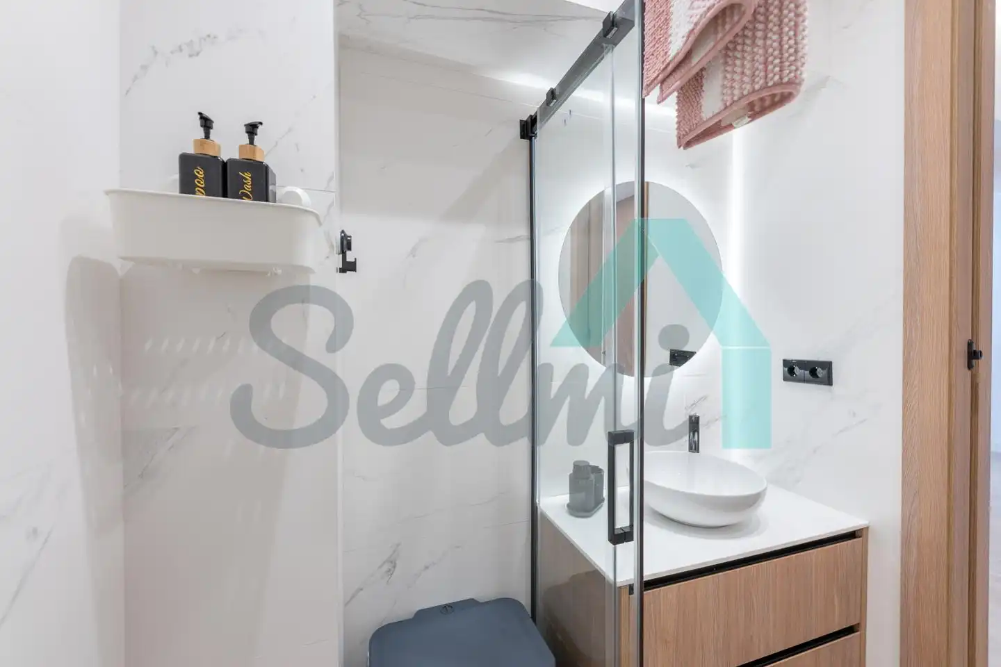 Flat for rent in Calle Real Oviedo, Masip