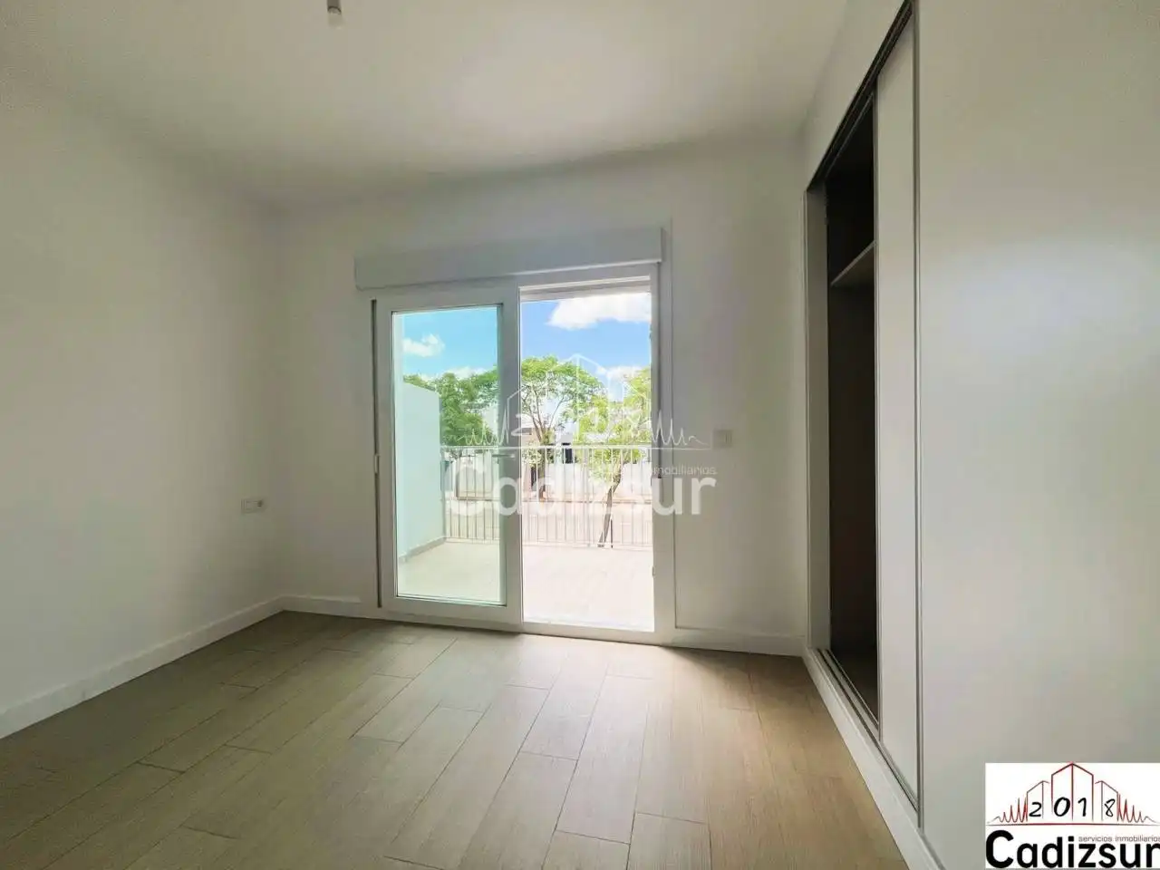 Habitación de Casa adosada en venta en Puerto Real con Aire acondicionado, Calefacción y Jardín privado