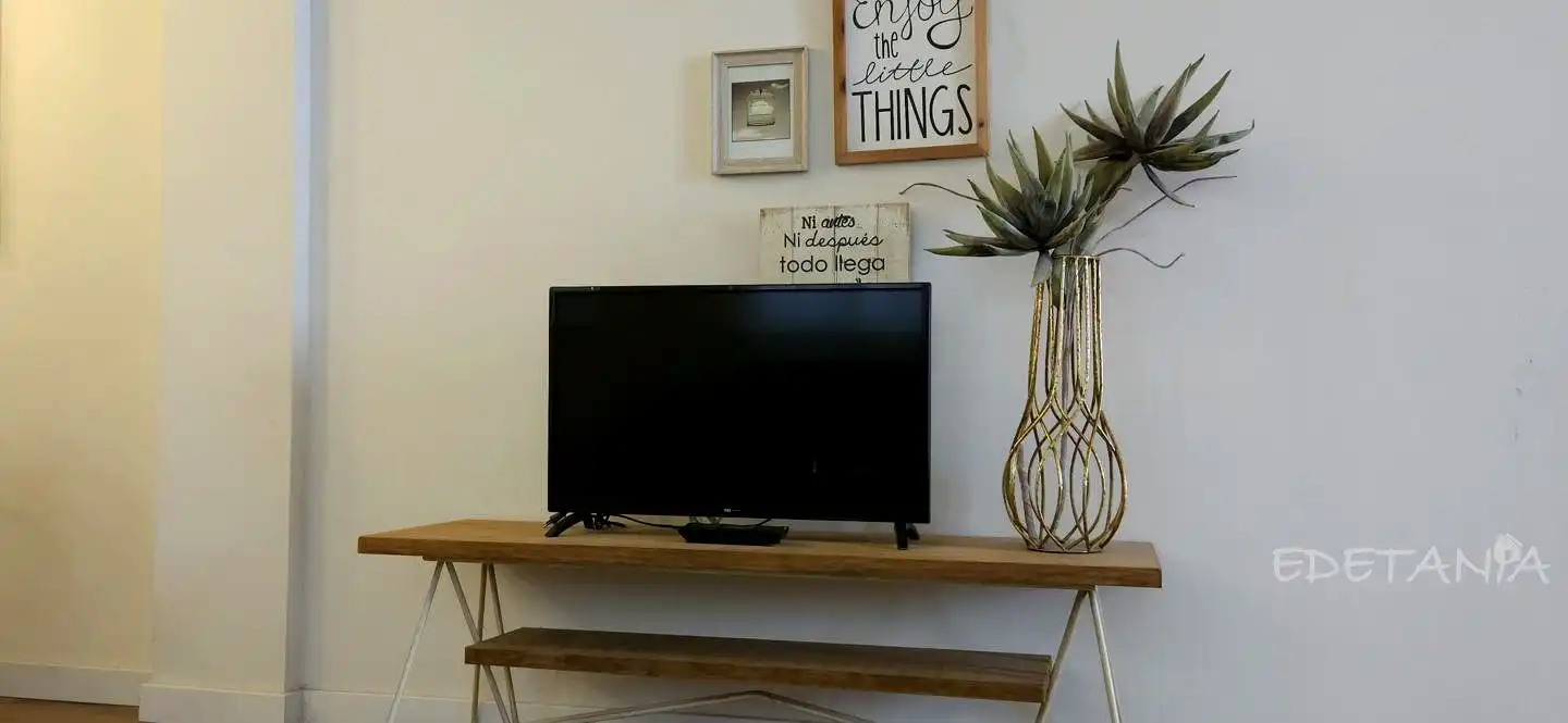 Wohnzimmer von Wohnung zur Miete in Moncada mit Klimaanlage und Möbliert