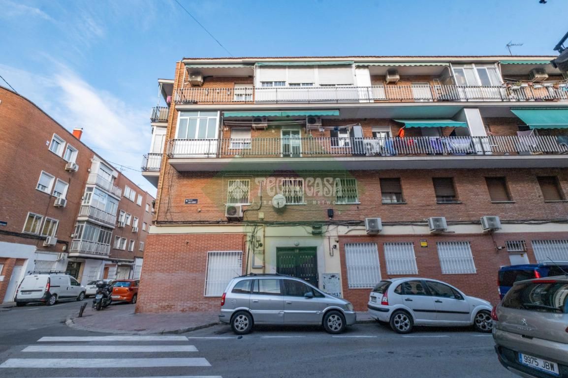 Vista exterior de Piso en venta en  Madrid Capital con Calefacción y Terraza