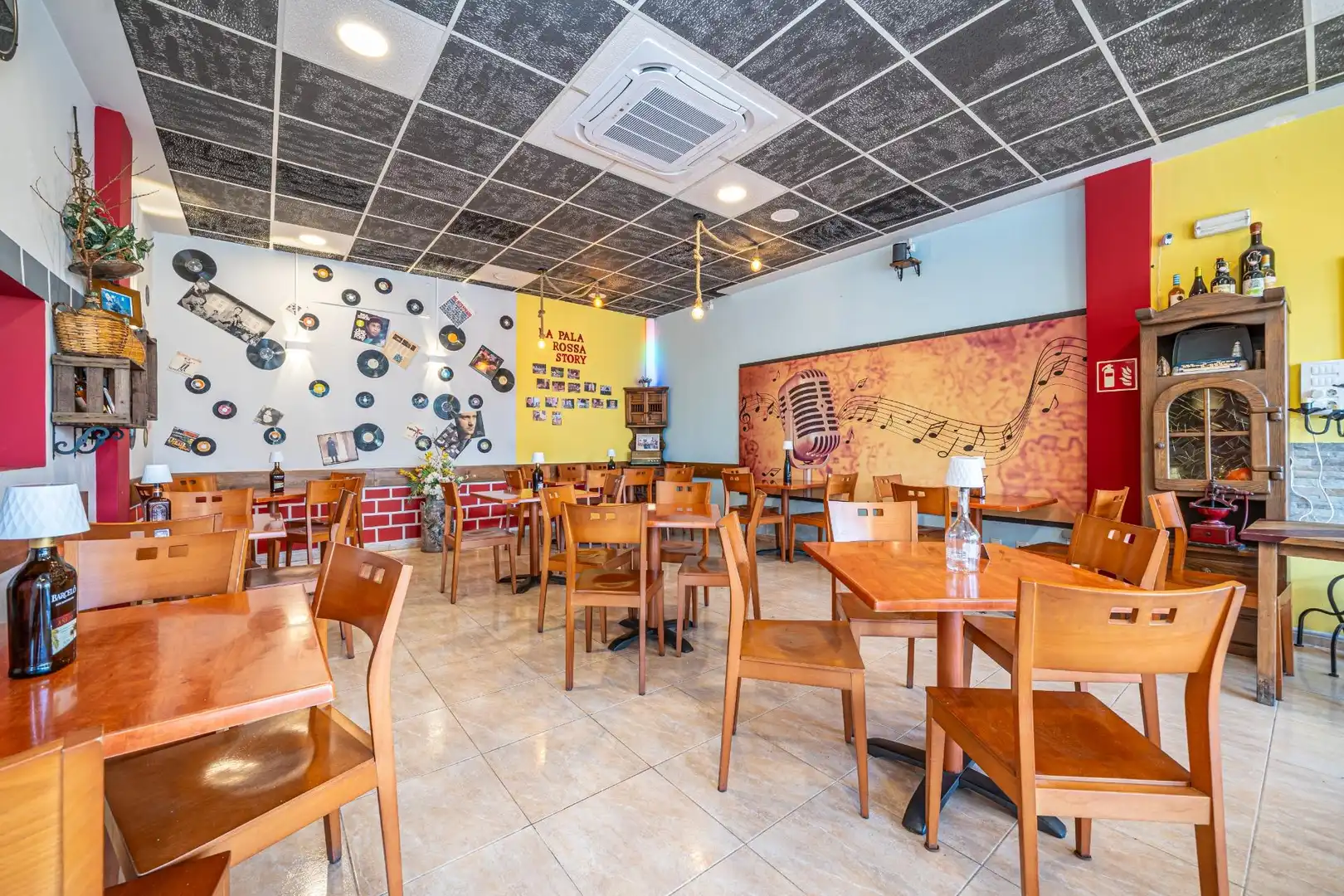 Commercial properties for rent in Campos  with Air Conditioner and Furnished