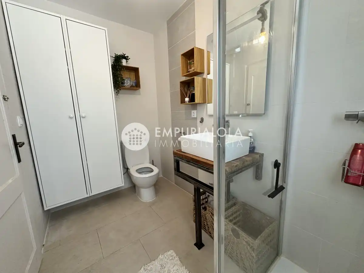 Habitación de Casa o chalet en venta en Empuriabrava con Aire acondicionado, Piscina y Amueblado