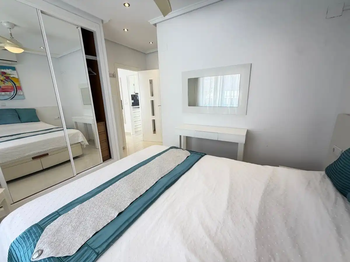 Bedroom of Houses for sale in Orihuela