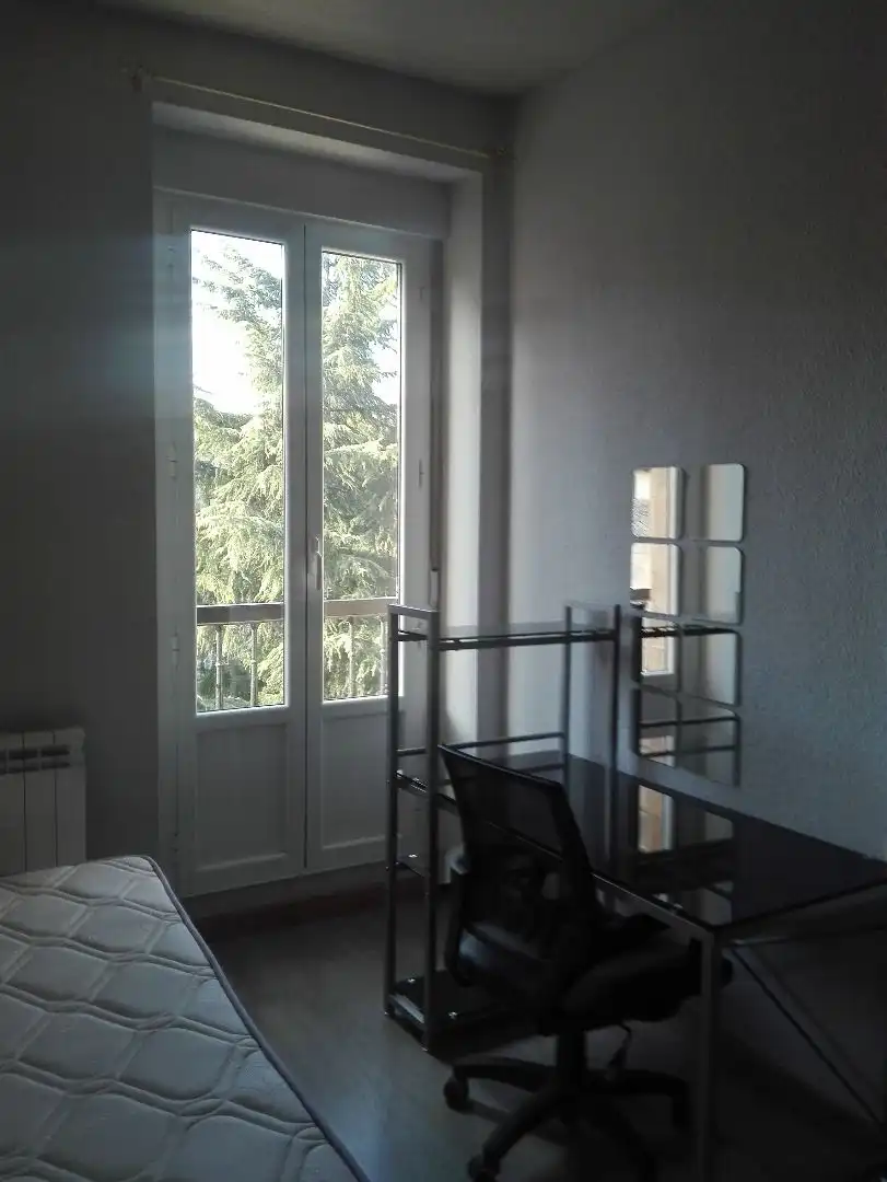 Bedroom of Flat for rent in Salamanca  with Heating, Parquet flooring and Furnished
